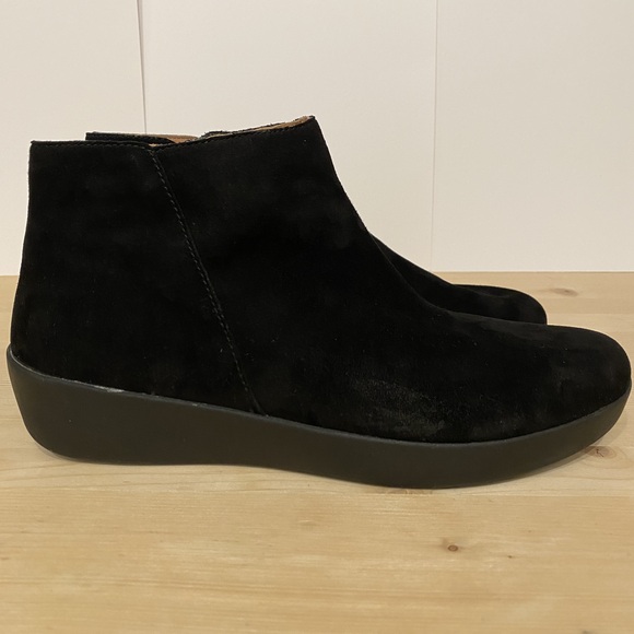 FitFlop Women’s Sumi Black Suede Ankle Boots Size 8.5 NWOT | Comfort - Picture 1 of 16